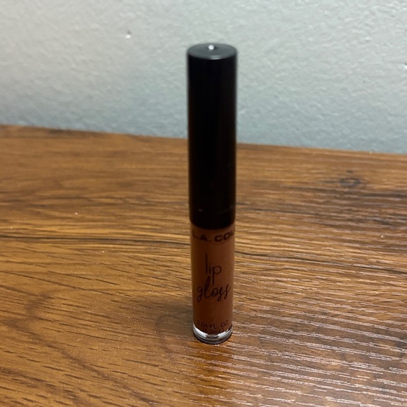 L.A. Colors Lip Gloss Collection - Pink, Red, Purple Hues 12 Pack - Picture 6 of 16